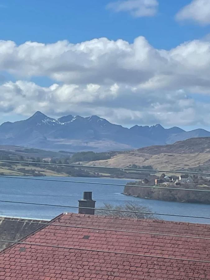 Two Bedroom House In Central Portree Bagian luar foto