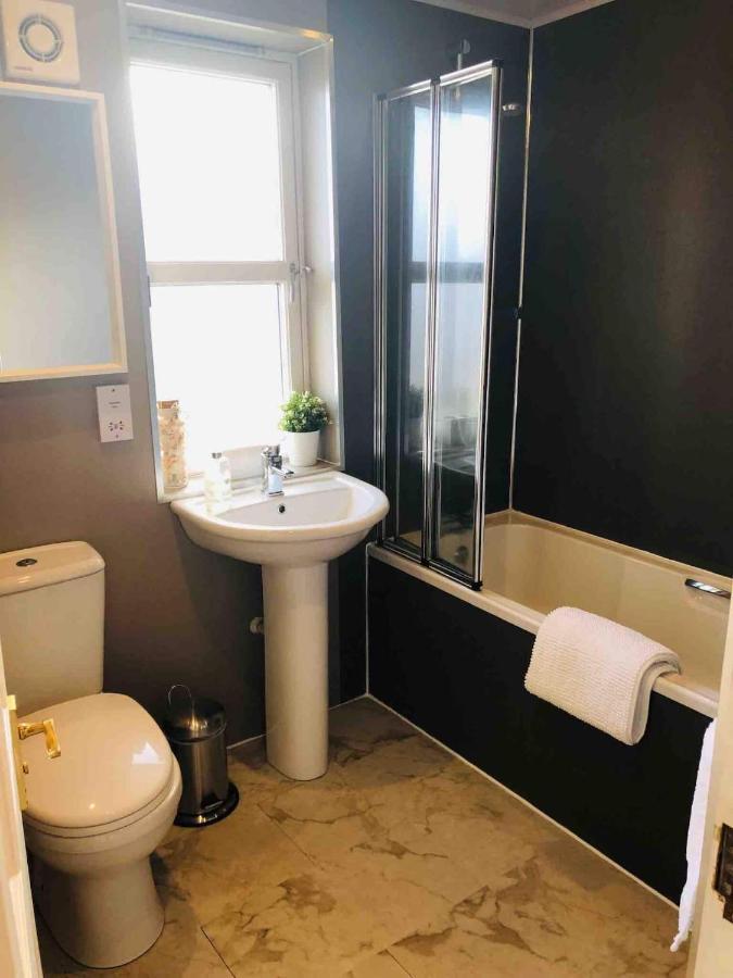 Two Bedroom House In Central Portree Bagian luar foto